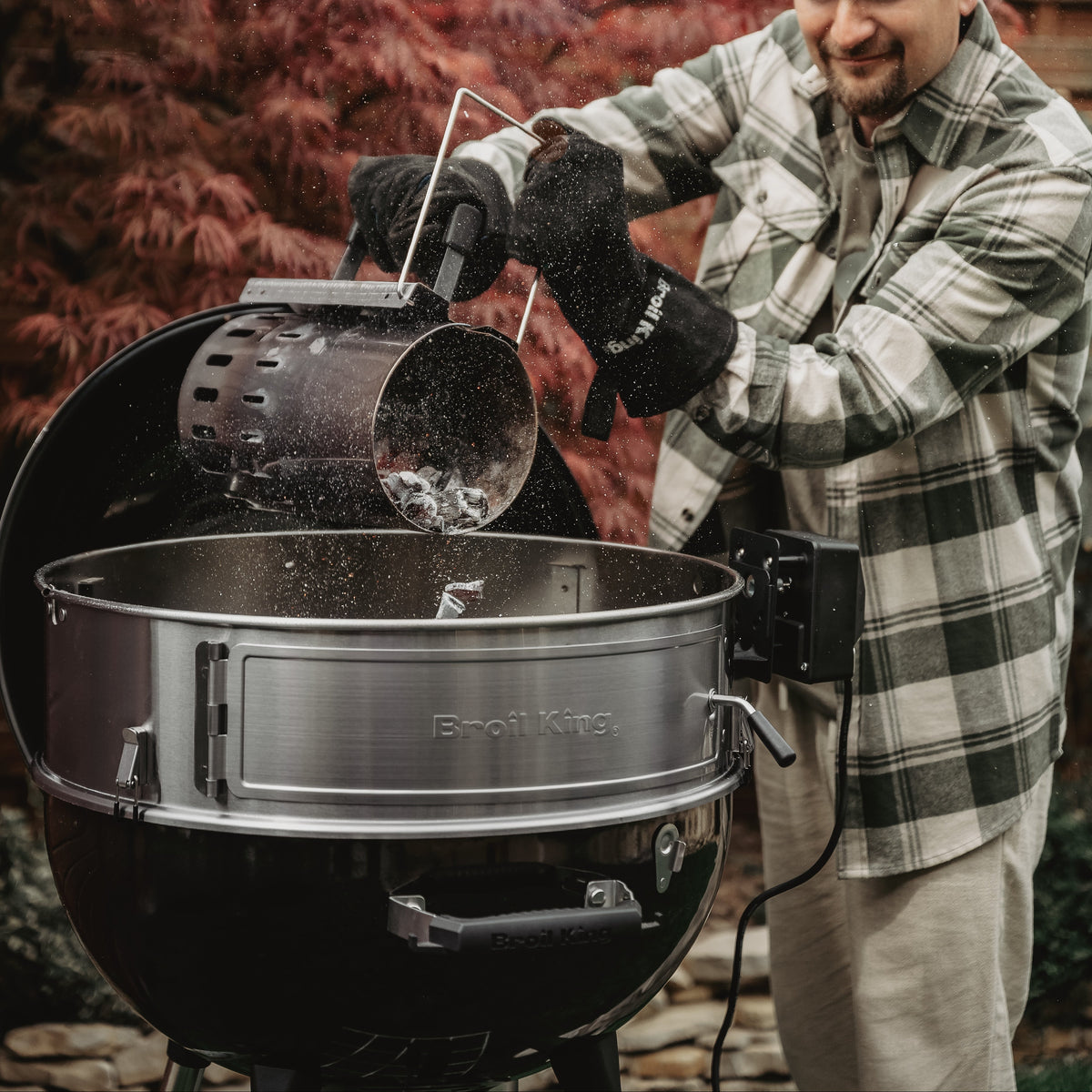 Crown Charcoal Kettle Grill – Stainless Steel Culinary Ring