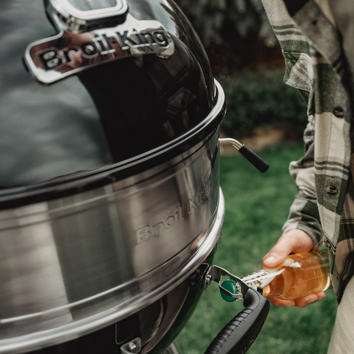 Crown Charcoal Kettle Grill – Stainless Steel Culinary Ring