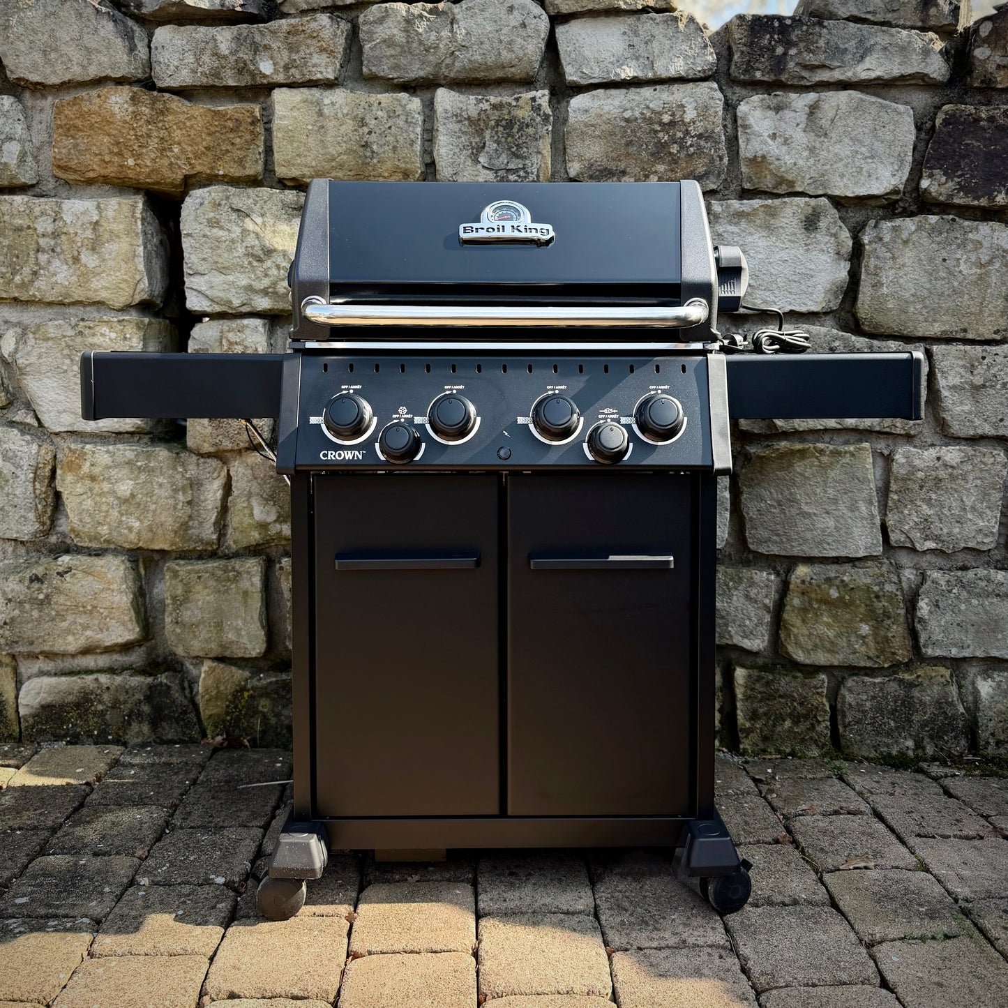 Crown™ 490 Shadow