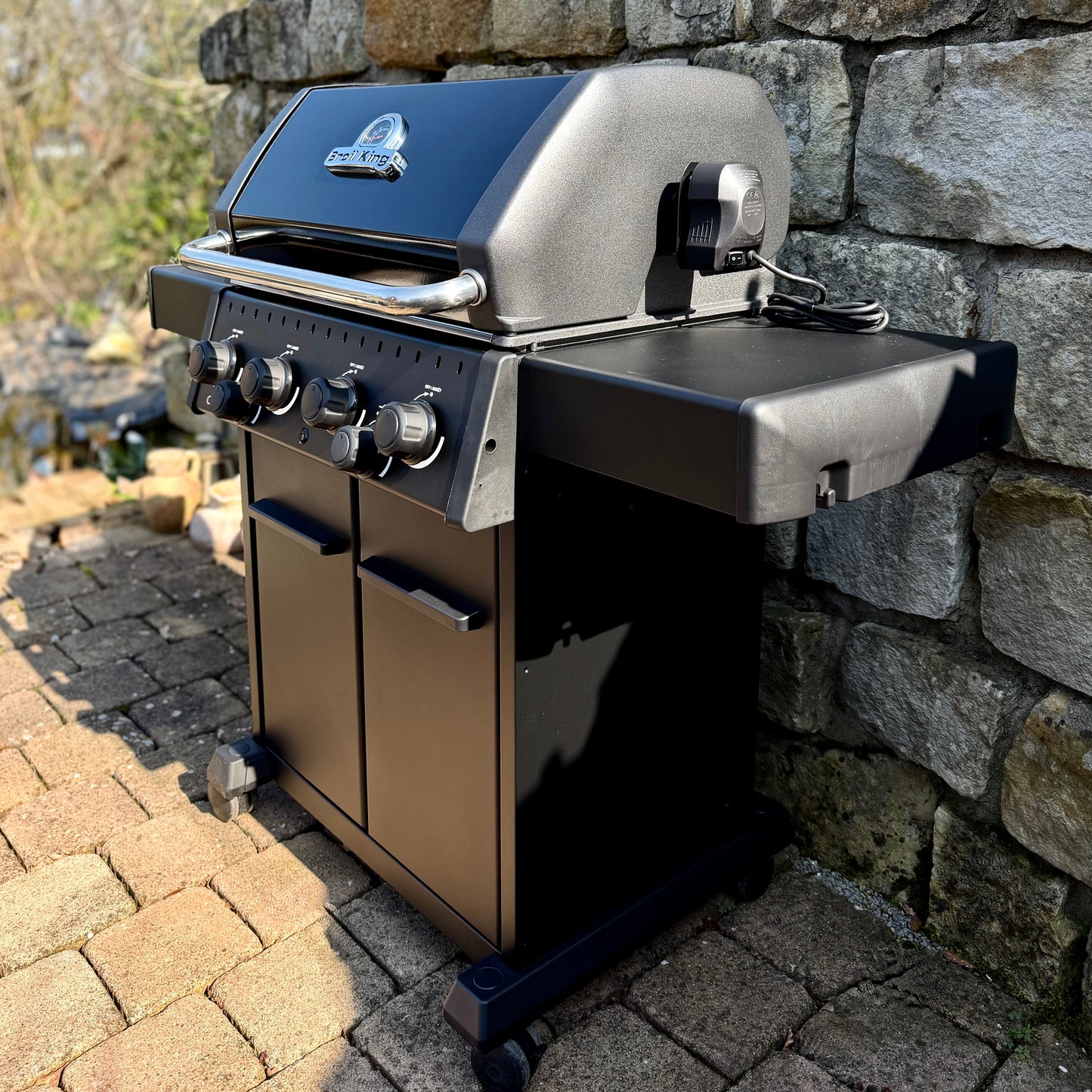 Crown™ 490 Shadow