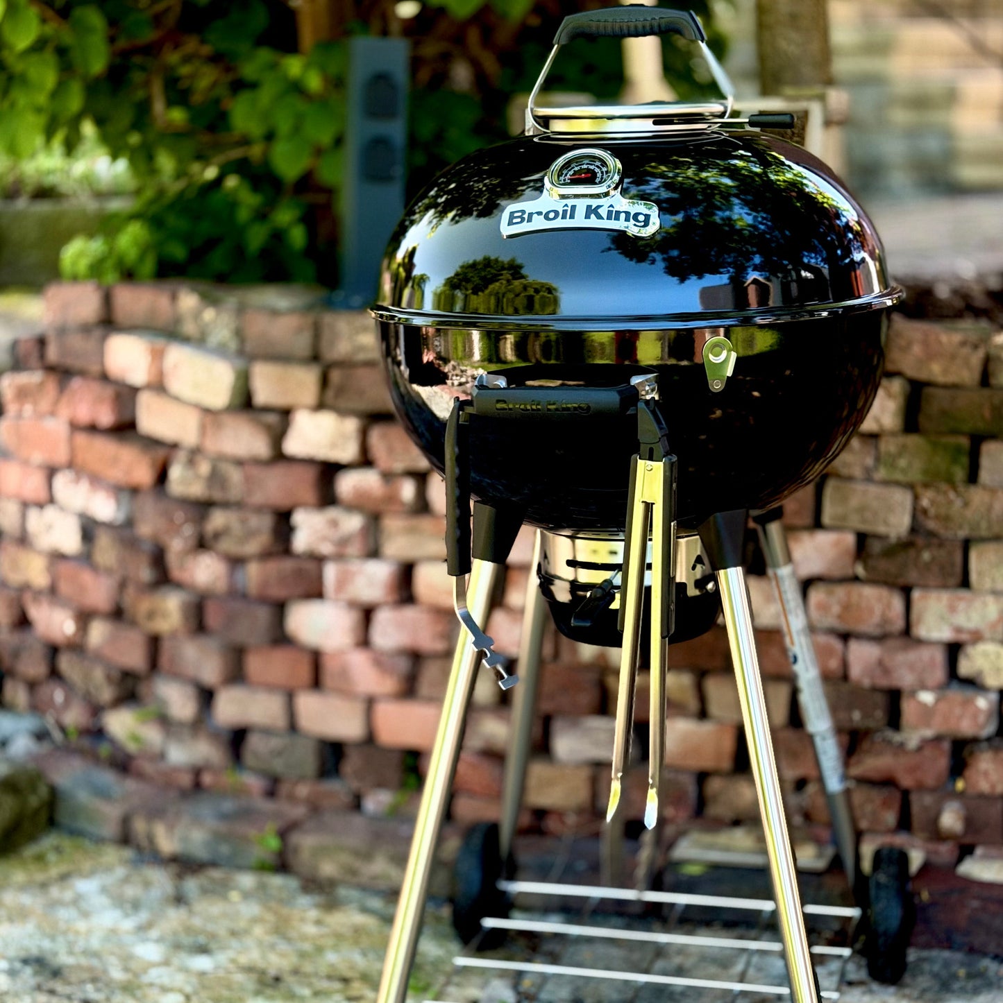 Crown Kettle Charcoal Grill 57cm